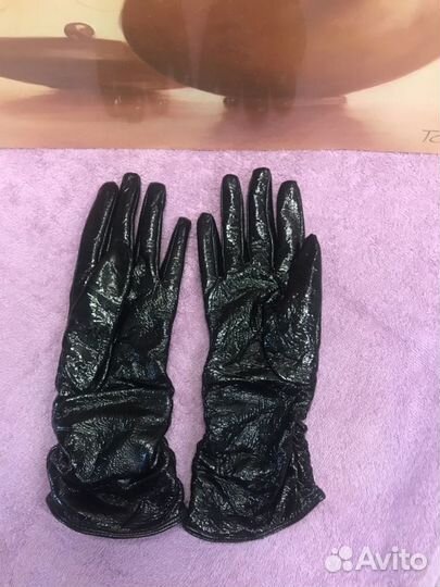 Перчатки кожаные лакированные