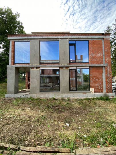 Коттедж 292,3 м² на участке 7 сот.