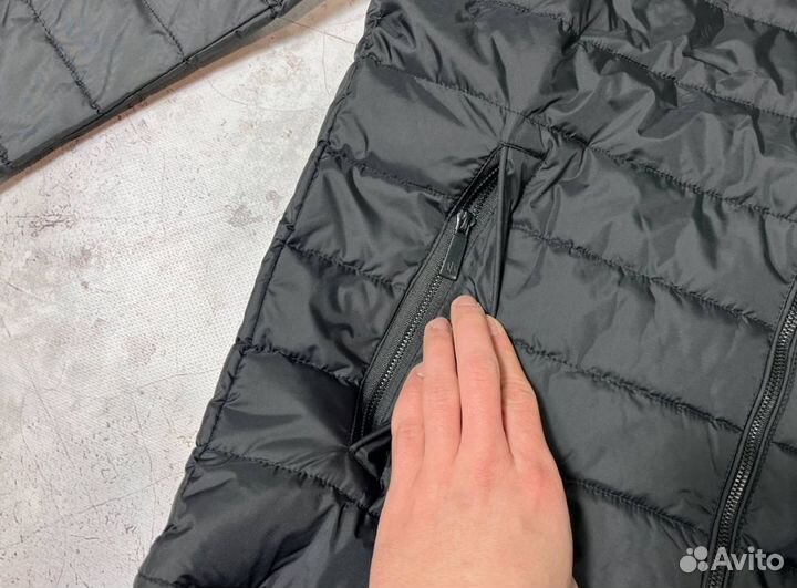 Куртки Armani эргономичные