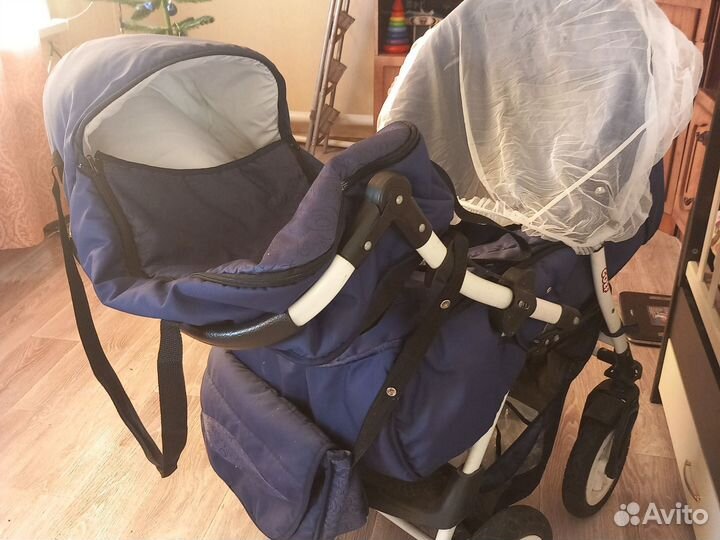 Прогулочная коляска зимняя