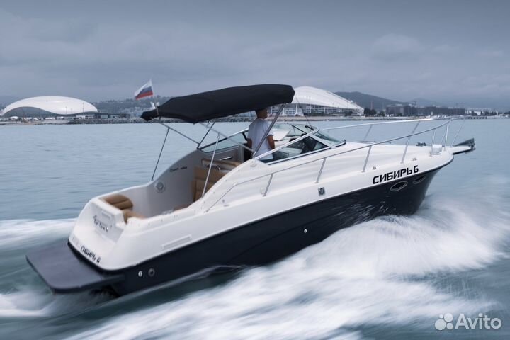 Аренда яхты катера Сибирь-6 морская прогулка Адлер
