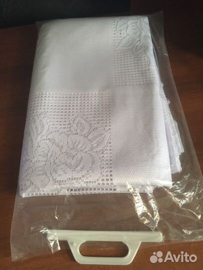 Новая белая скатерть