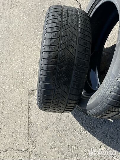 Pirelli Winter Sottozero 3 245/50 R19 105V