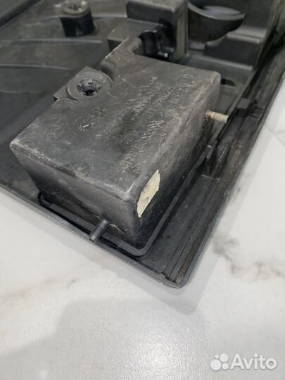 Декоративная крышка двигателя bmw f20