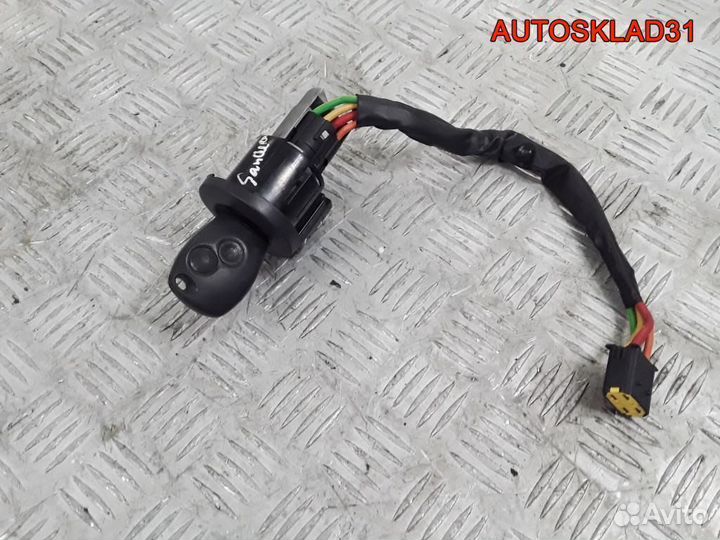 Замок зажигания Renault Sandero 487002447R