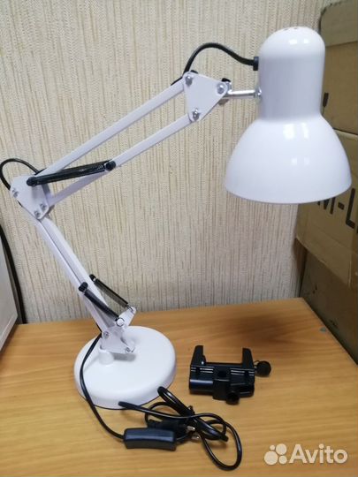 Лампа настольная