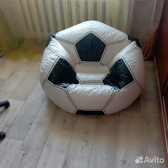 Надувное кресло футбольный мяч