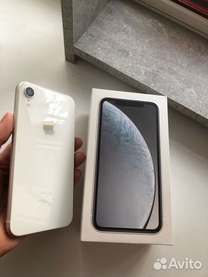 iPhone Xr, 64 ГБ