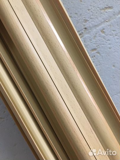 Плинтус напольный пвх - 12 шт по 2,5 м