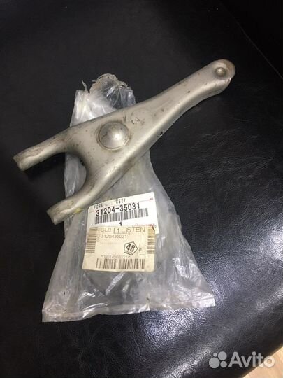 Вилка сцепления toyota hiace/fortuner/tundra/4R