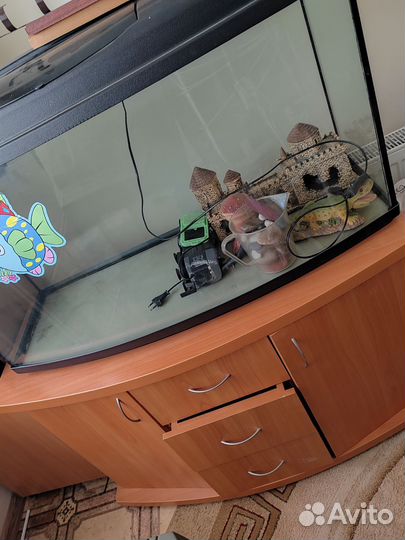 Аквариум с тумбой