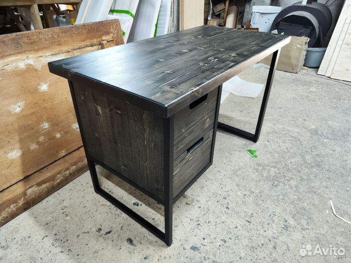 Компьютерный стол лофт из массива