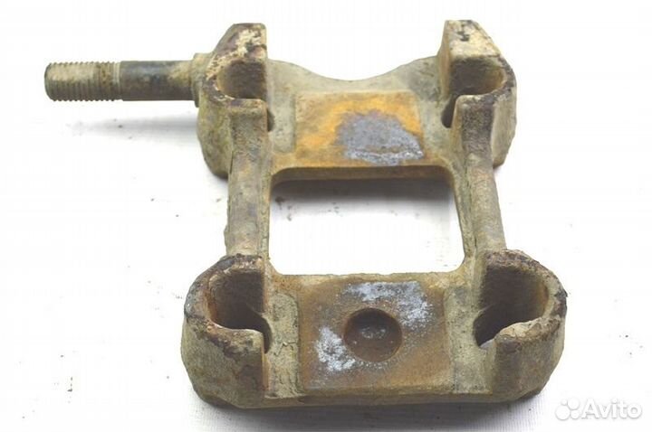 Кронштейн амортизатора прицепного моста, нижний пр