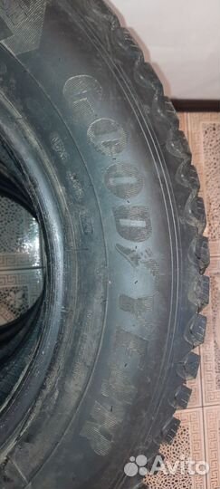 Goodyear UltraGrip Ice Arctic SUV 225/70 R16 107
