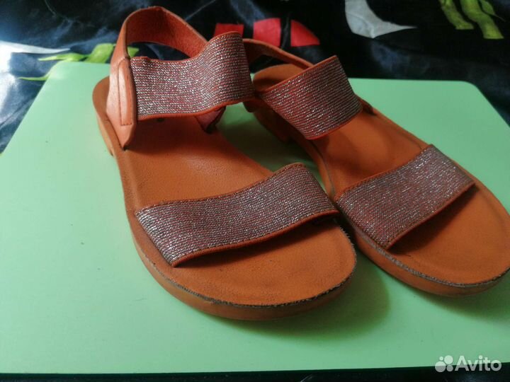 Обувь на девочку 25-27