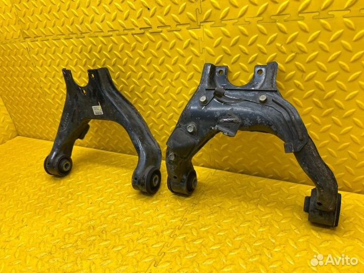 Рычаг подвески Mitsubishi Pajero Sport KH 4D56