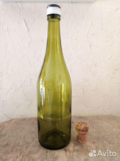 Бутылка светло-оливковая с крышкой
