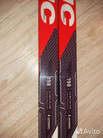 Новые беговые лыжи Atomic Redster Skintec Med