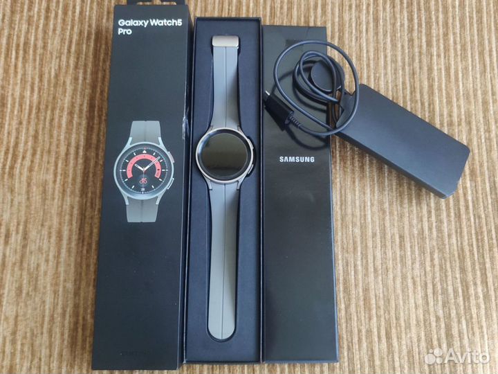Samsung Galaxy watch 5 PRO grey