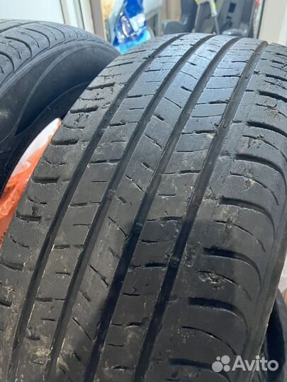 Kumho Solus SA01 Plus 215/60 R17