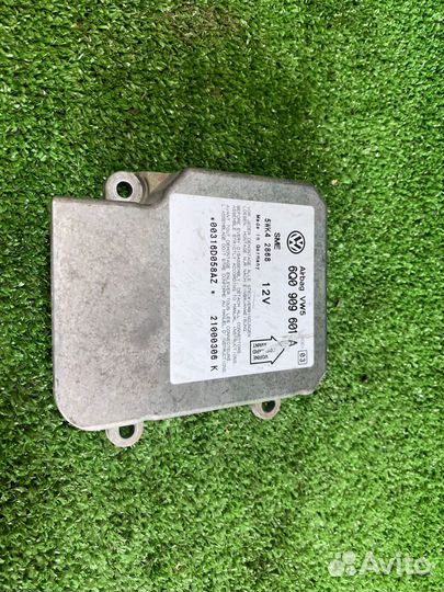 Блок безопасности airbag Volkswagen Passat B5