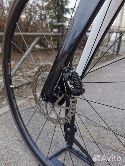 Карбоновый шоссейный велосипед