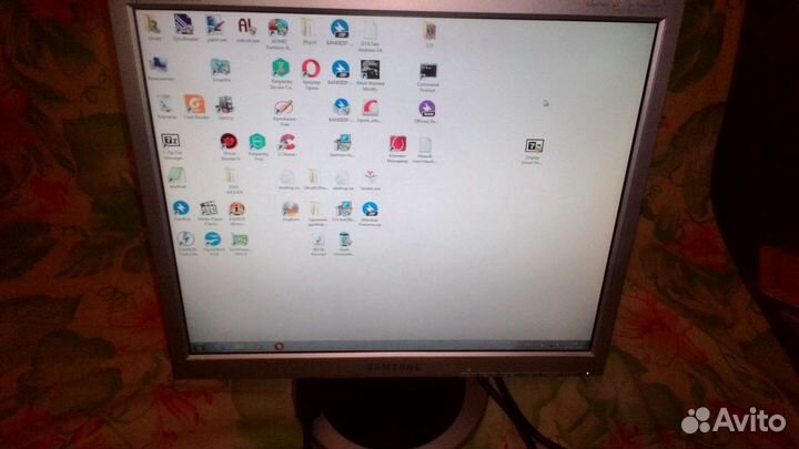 Монитор Samsung