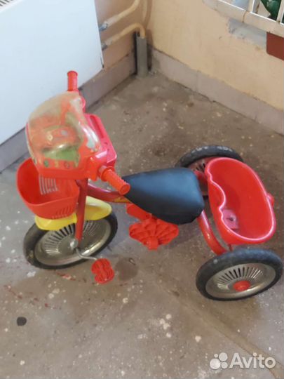 Детский трехколесный велосипед