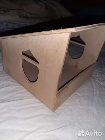 Кормушка для птиц новая