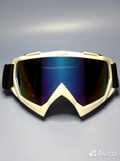 Очки спортивные