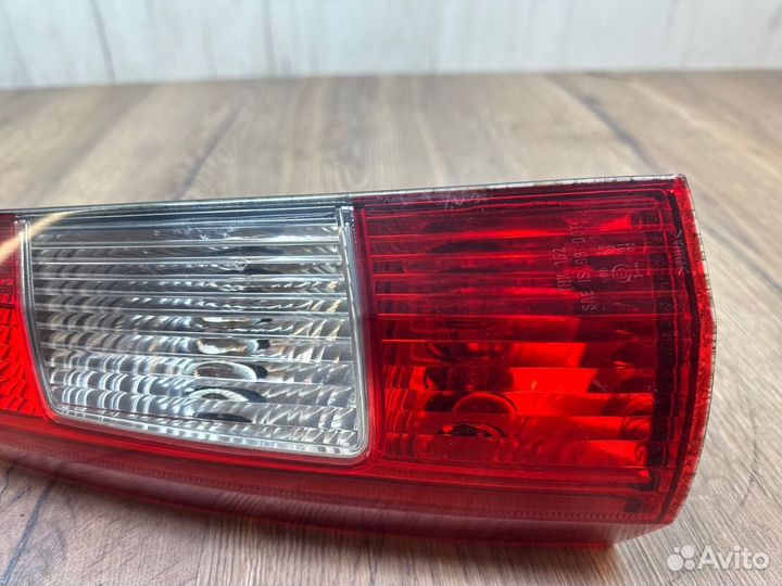 Фонарь левый Volvo V70 SW 2.4 B5244S 2003