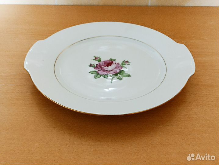 Большое блюдо. Фарфор. Позолота. kahla. ГДР