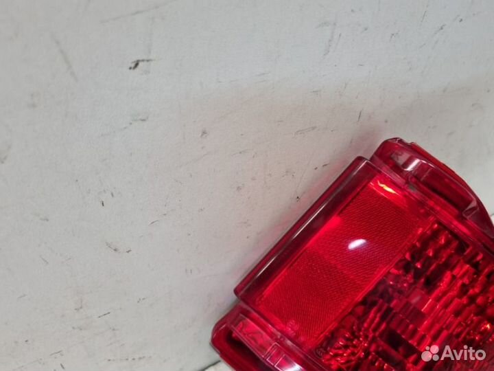 Фонарь противотуманный задний правый Toyota Land