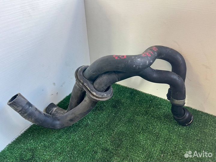 Трубки / Патрубки 8E1819371B Ауди А4 1.8л бензин