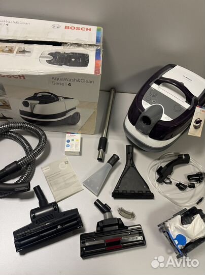 Моющий пылесос Bosch BWD41740