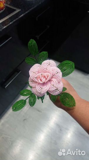 Роза из бисера