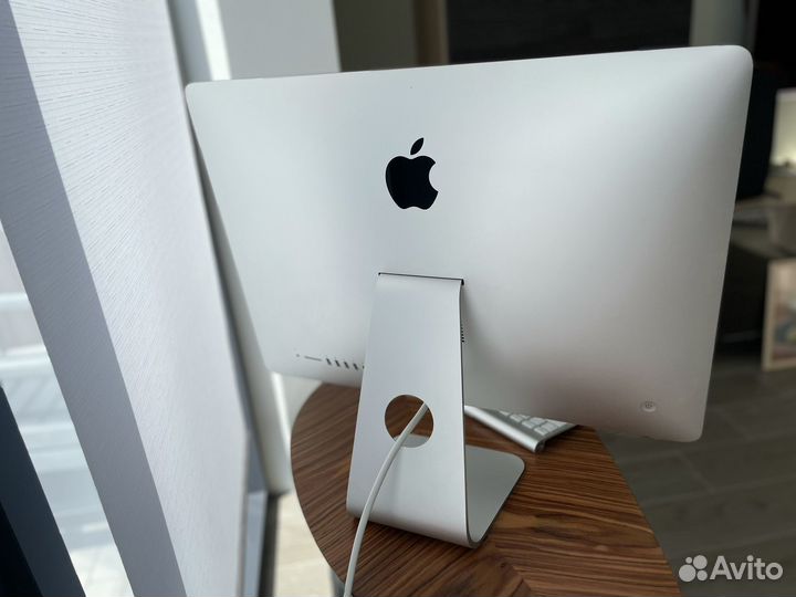 Apple iMac 21.5