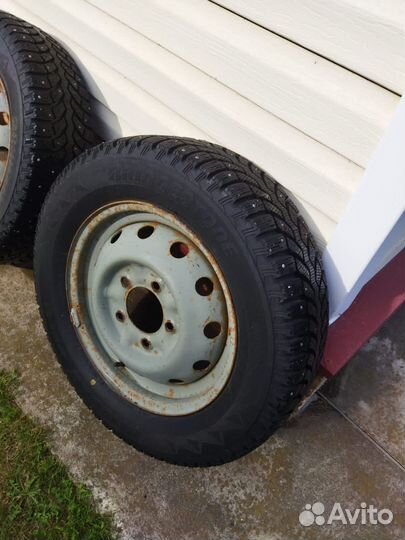 Bridgestone Blizzak Ice 205/65 R16