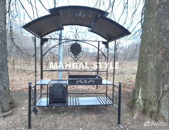 Мангал с крышей