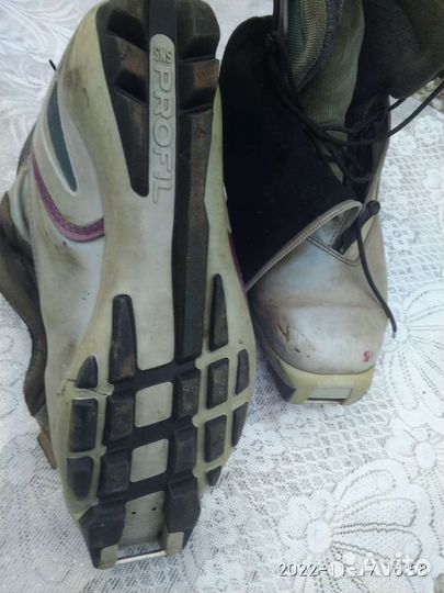 Лыжные ботинки salomon sns pilot
