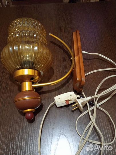 Настенный светильник бра