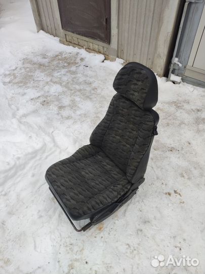Сиденья передние нива 21213