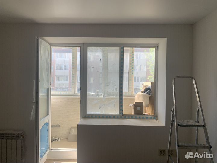 Болконный блок с дверью