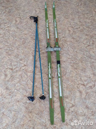 Беговые лыжи