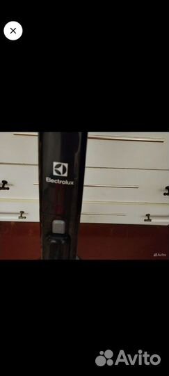 Вертикальный пылесос электролюкс