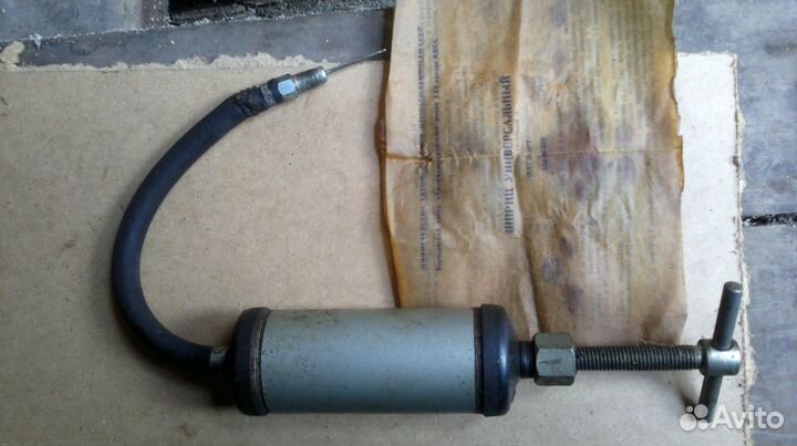 Шприц универсальный (масляный )