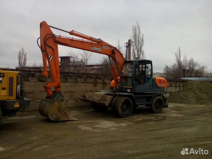 Услуги экскаватора полноповоротного