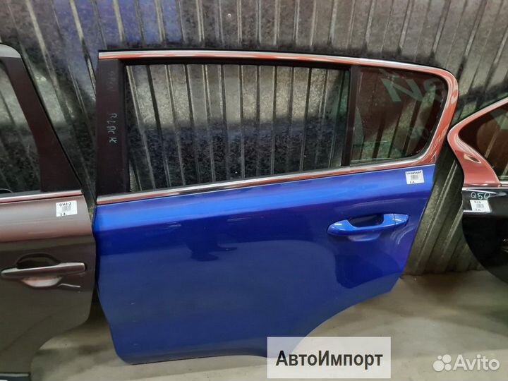 Дверь задняя левая Kia Sportage 4 синяя бу