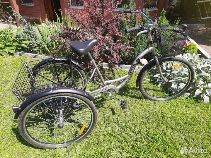 Трехколесный велосипед для взрослых Stels