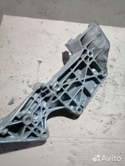 Кронштейн гур генератор akl 1.6